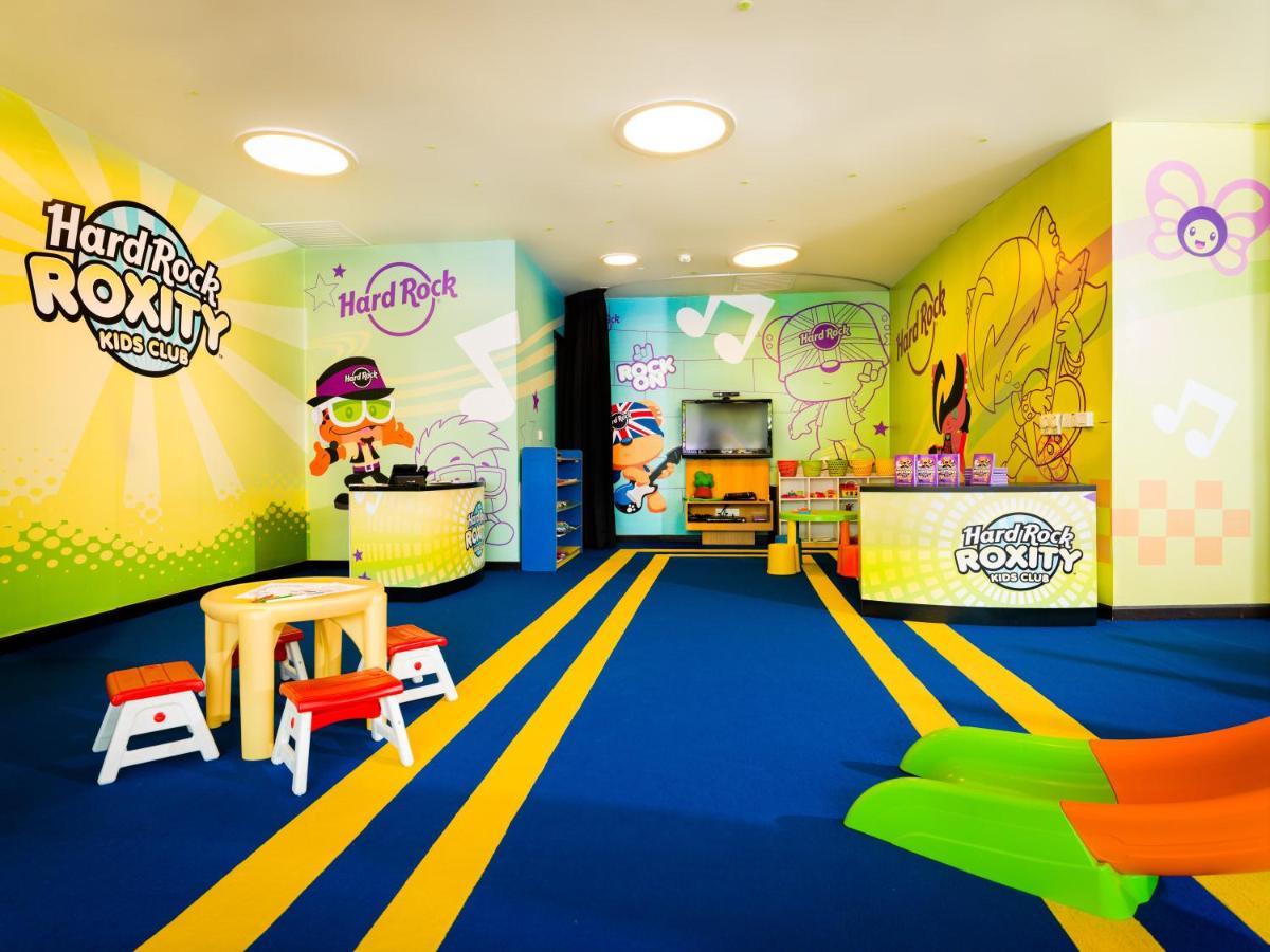 Hard Rock Hotel Penang Batu Ferringhi Exterior foto Hard Rock Hotel's Kidz Club