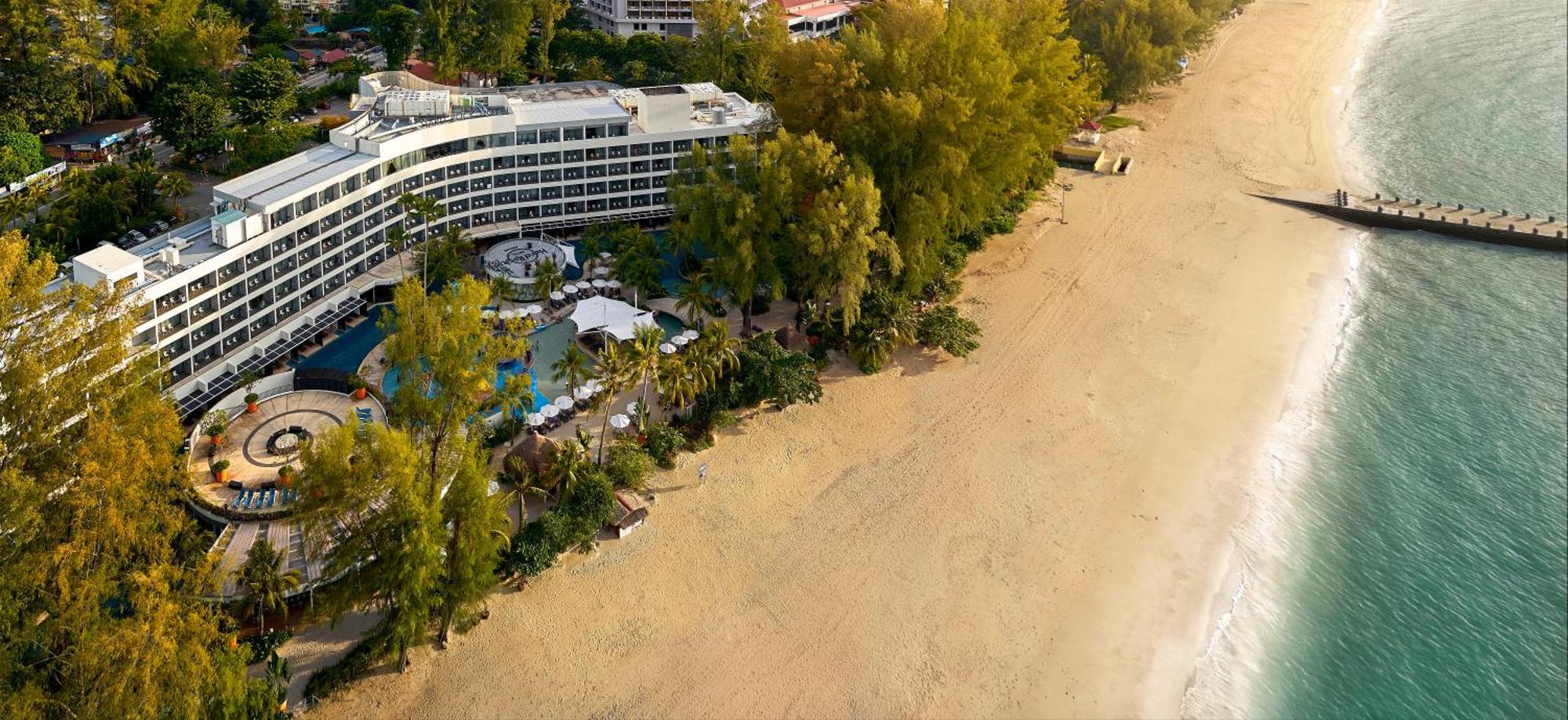 Hard Rock Hotel Penang Batu Ferringhi Exterior foto Royal Cliff Beach Hotel